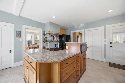 285 Pleasant Street Concord NH 03301