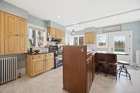 285 Pleasant Street Concord NH 03301