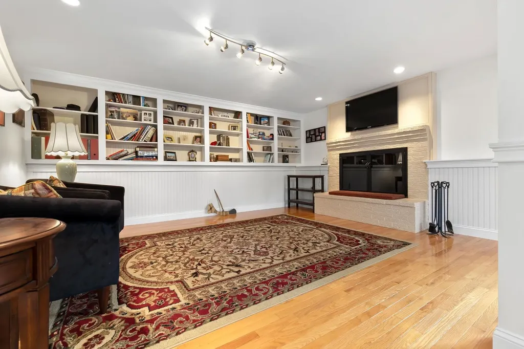 9 Onyx Lane Portsmouth NH 03801