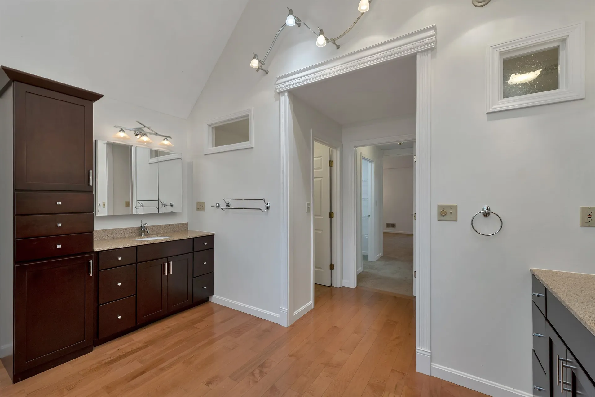 34 Stowecroft Drive Hampton NH 03842