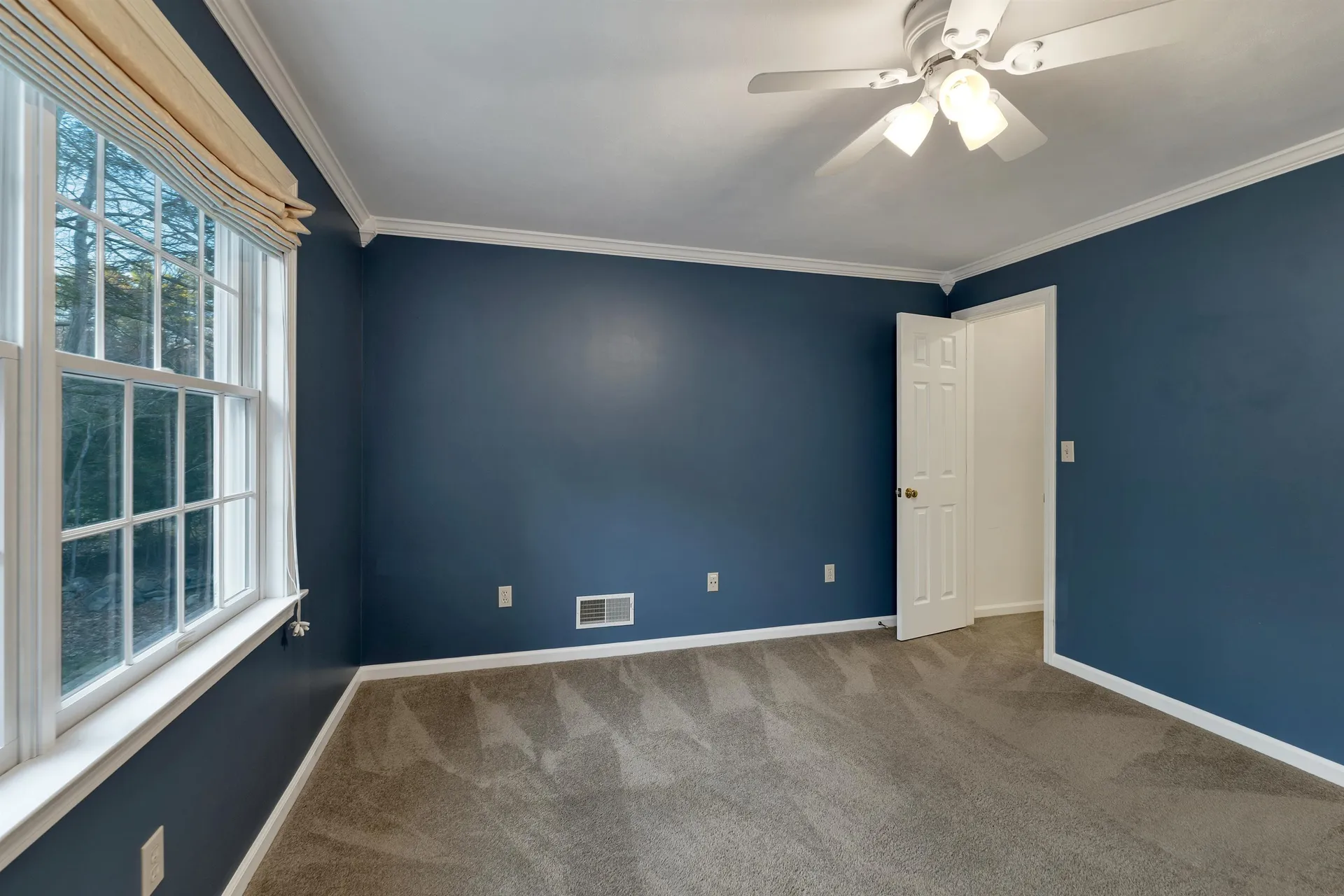 34 Stowecroft Drive Hampton NH 03842