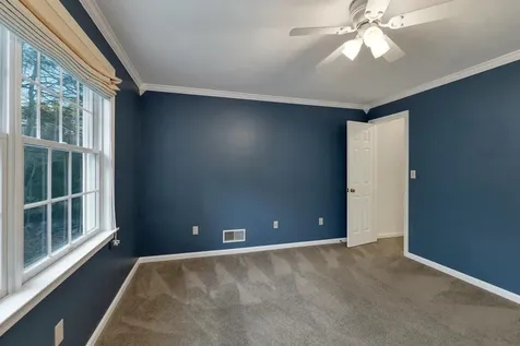 34 Stowecroft Drive Hampton NH 03842