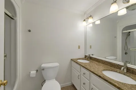 34 Stowecroft Drive Hampton NH 03842