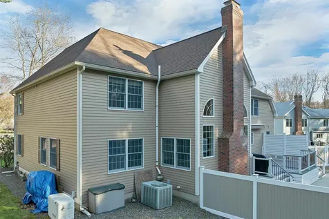 34 Stowecroft Drive Hampton NH 03842