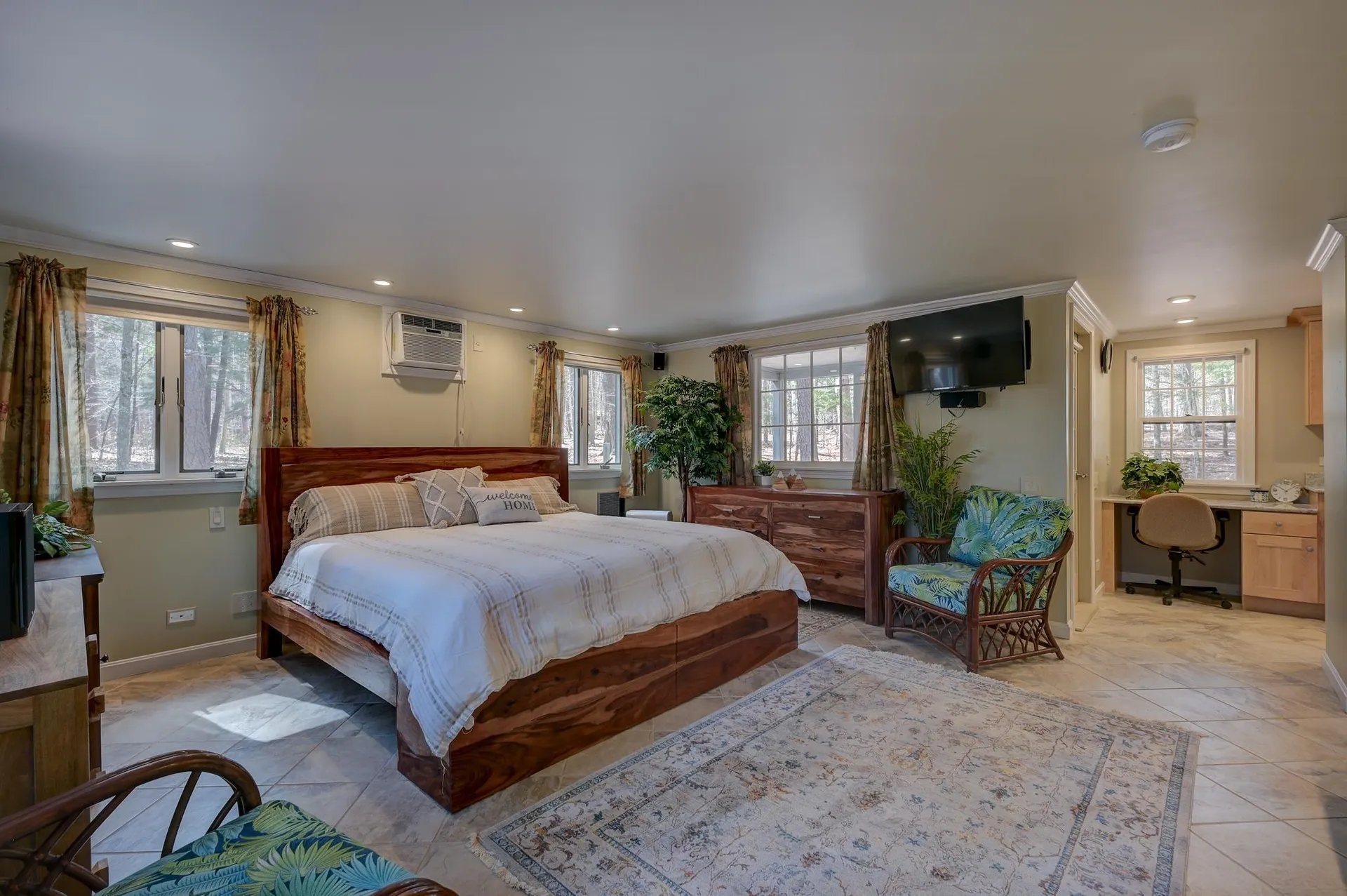 2500 West Side Road Conway NH 03860
