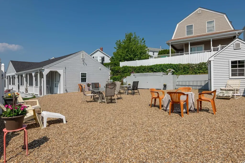 522 Ocean Boulevard Hampton NH 03842