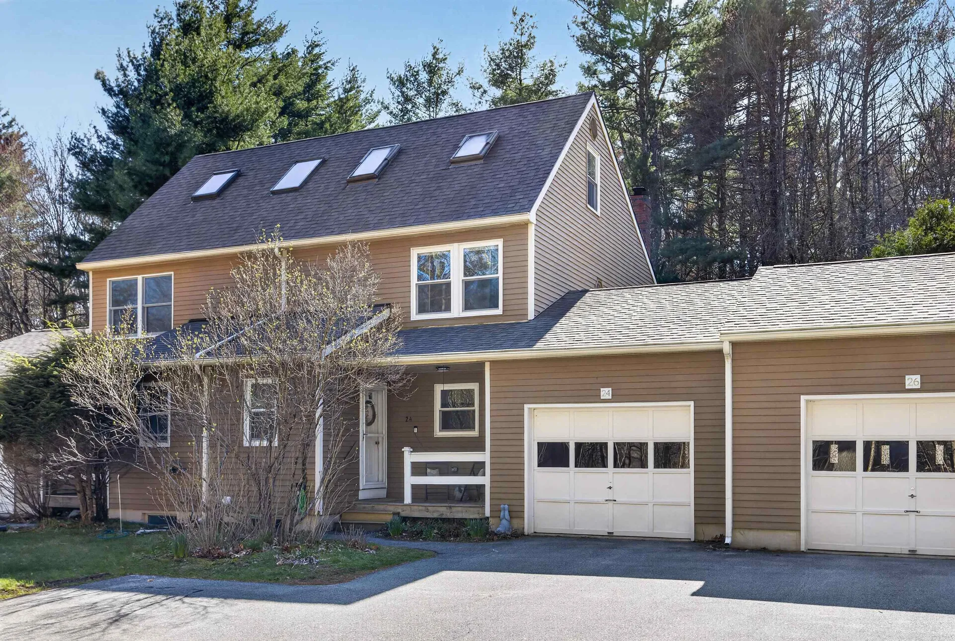 24 Swaan Drive Lee NH 03861