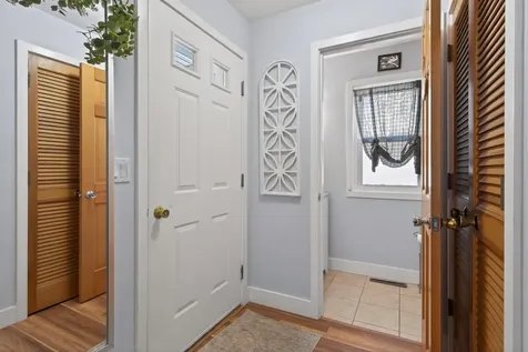 24 Swaan Drive Lee NH 03861