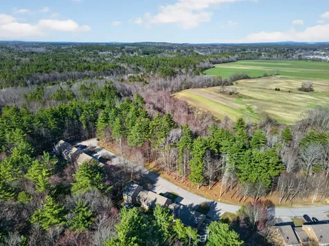 24 Swaan Drive Lee NH 03861