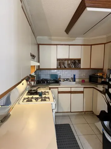 7 Lancelot Court Salem NH 03079