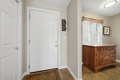 424 Fox Hollow Way Manchester NH 03104