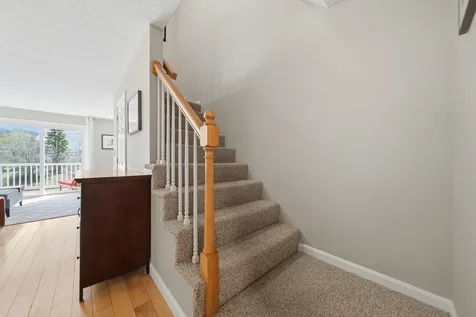 424 Fox Hollow Way Manchester NH 03104