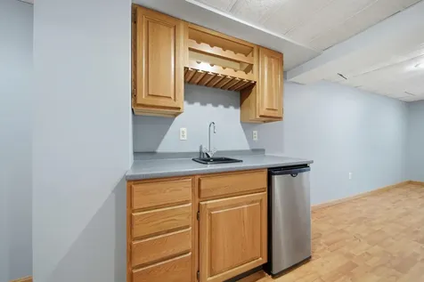 424 Fox Hollow Way Manchester NH 03104