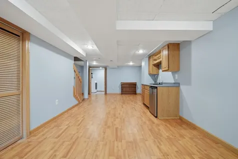 424 Fox Hollow Way Manchester NH 03104