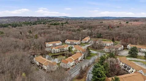 424 Fox Hollow Way Manchester NH 03104