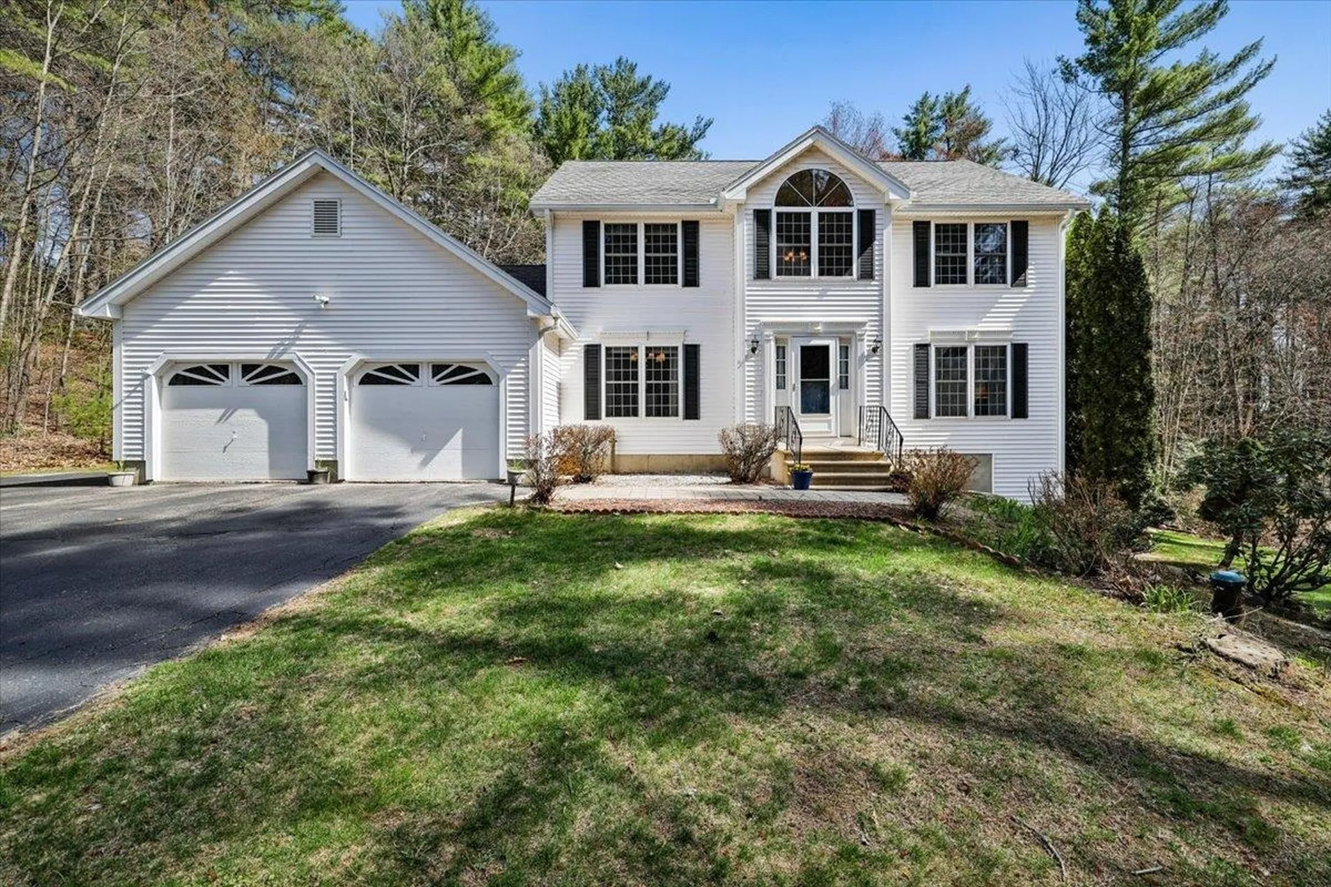 12 Butterfield Lane Bedford NH 03110