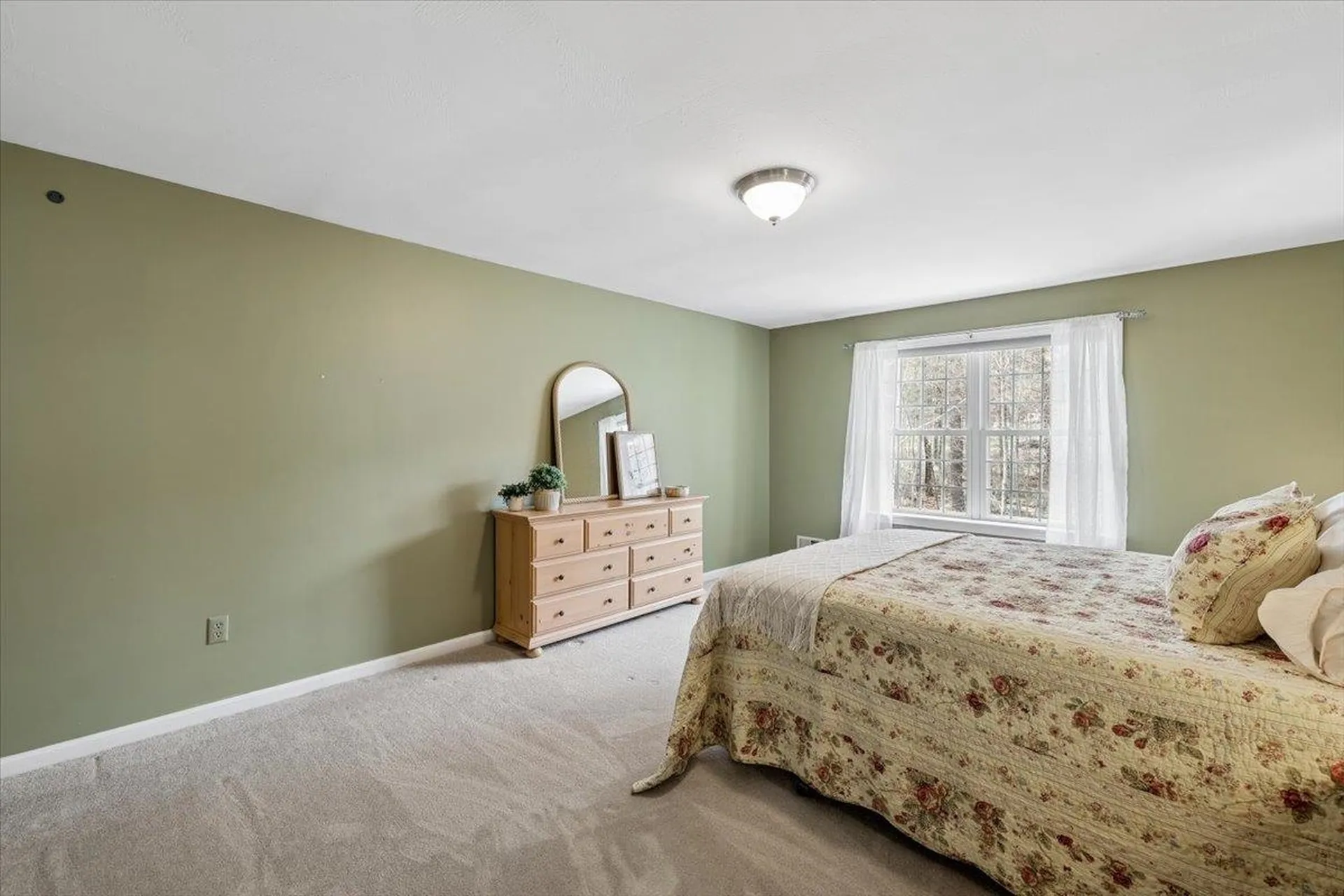12 Butterfield Lane Bedford NH 03110