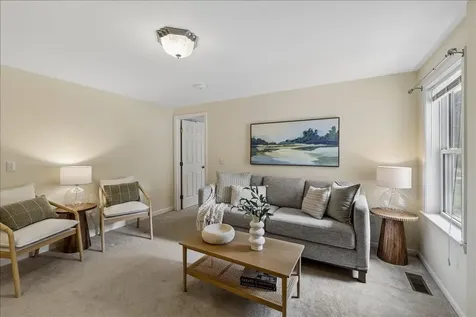12 Butterfield Lane Bedford NH 03110