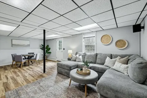 12 Butterfield Lane Bedford NH 03110