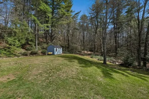 12 Butterfield Lane Bedford NH 03110