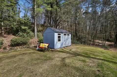 12 Butterfield Lane Bedford NH 03110