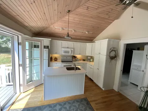 32 Cable Road Rye NH 03870