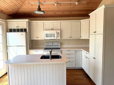 32 Cable Road Rye NH 03870