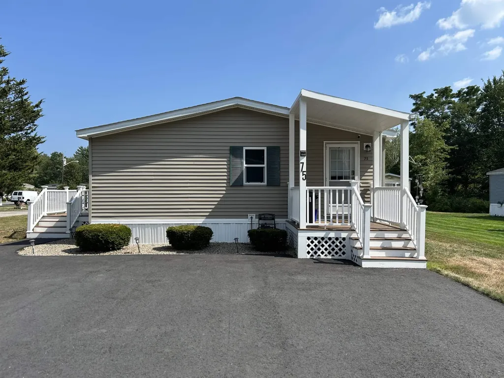 75 Hilton Avenue Exeter NH 03833