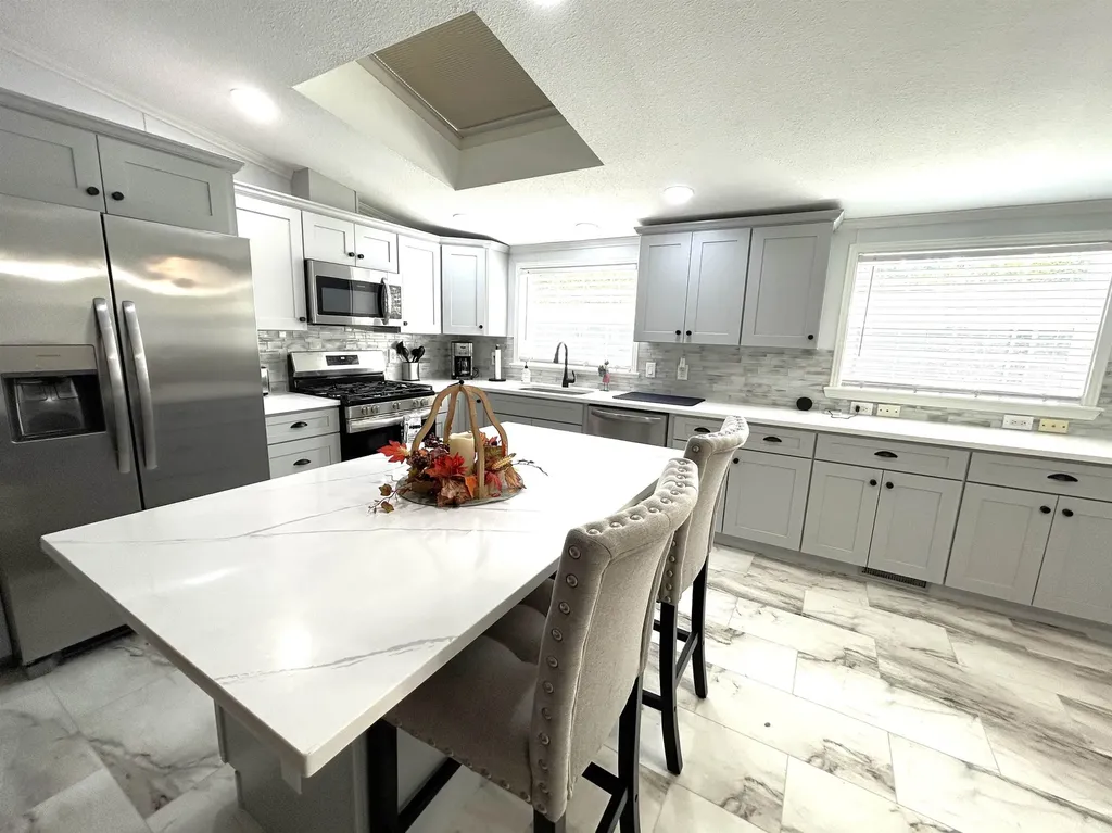 75 Hilton Avenue Exeter NH 03833
