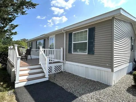 75 Hilton Avenue Exeter NH 03833