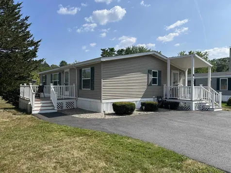 75 Hilton Avenue Exeter NH 03833