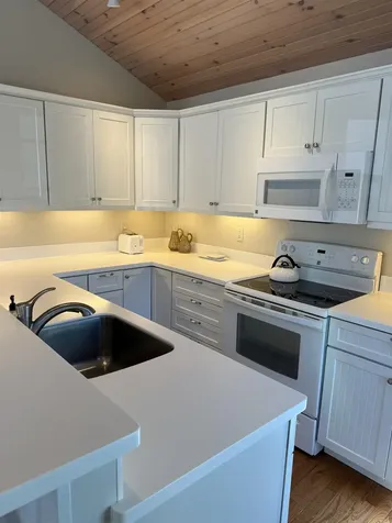 32 Cable Road Rye NH 03870
