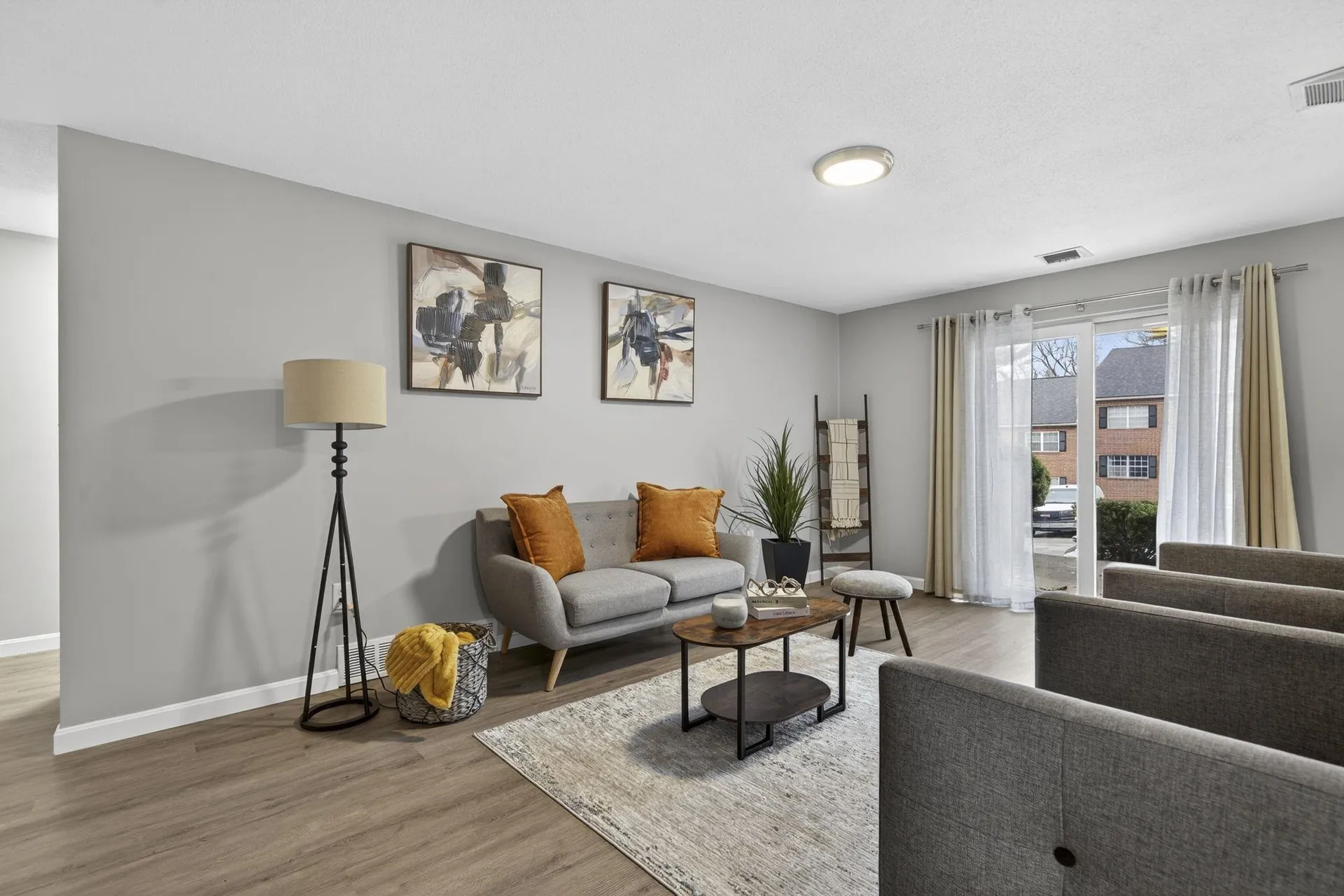 3 Louisburg Square Nashua NH 03060