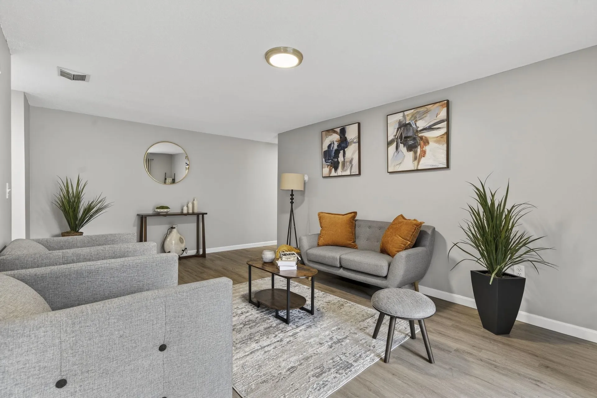 3 Louisburg Square Nashua NH 03060
