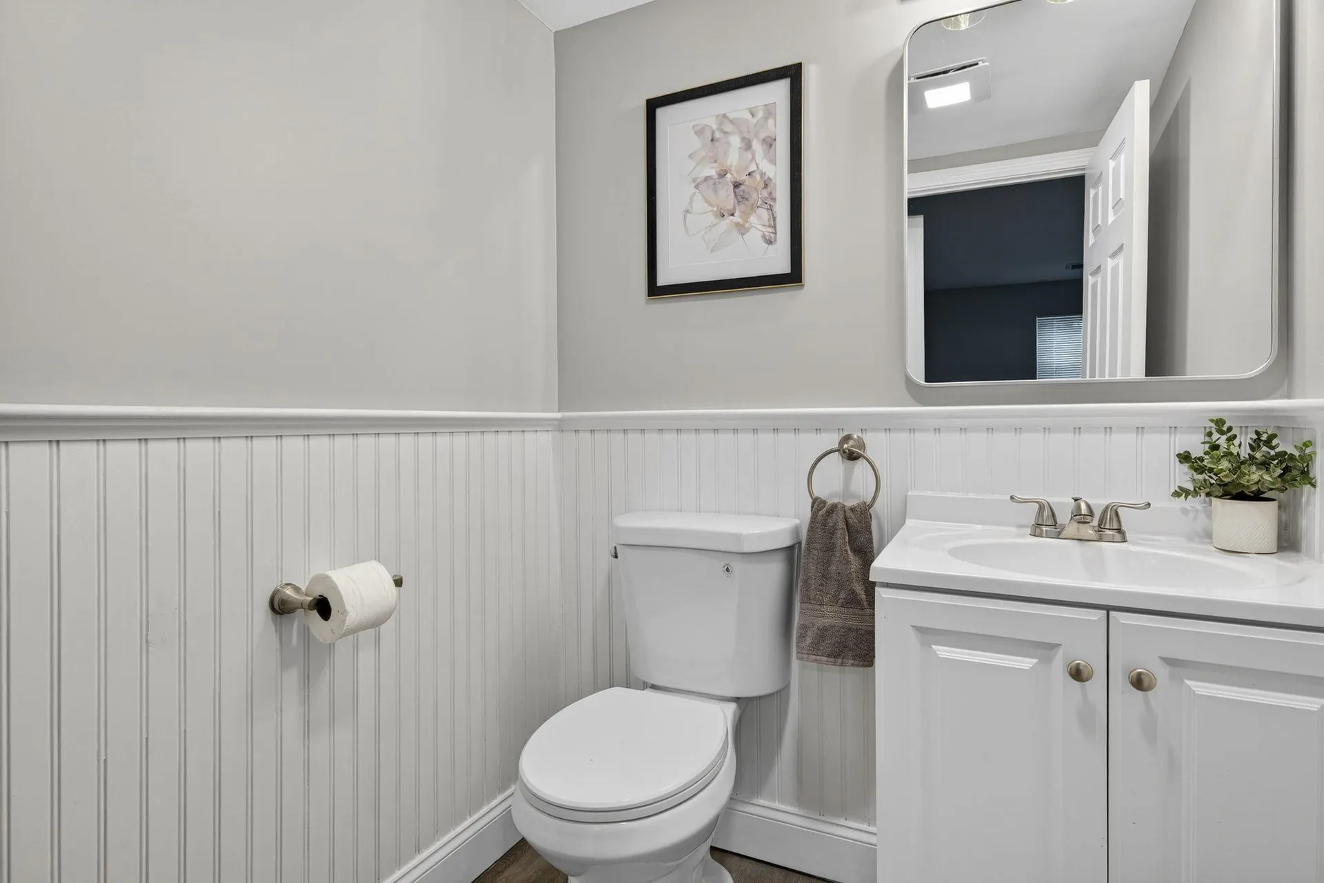 3 Louisburg Square Nashua NH 03060
