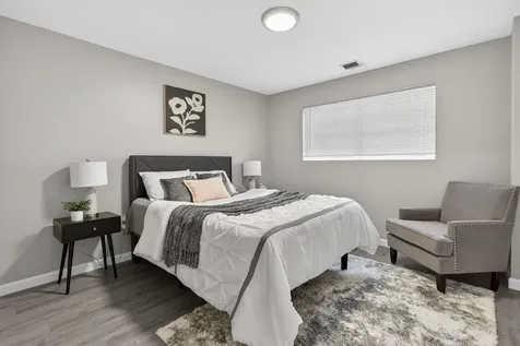 3 Louisburg Square Nashua NH 03060