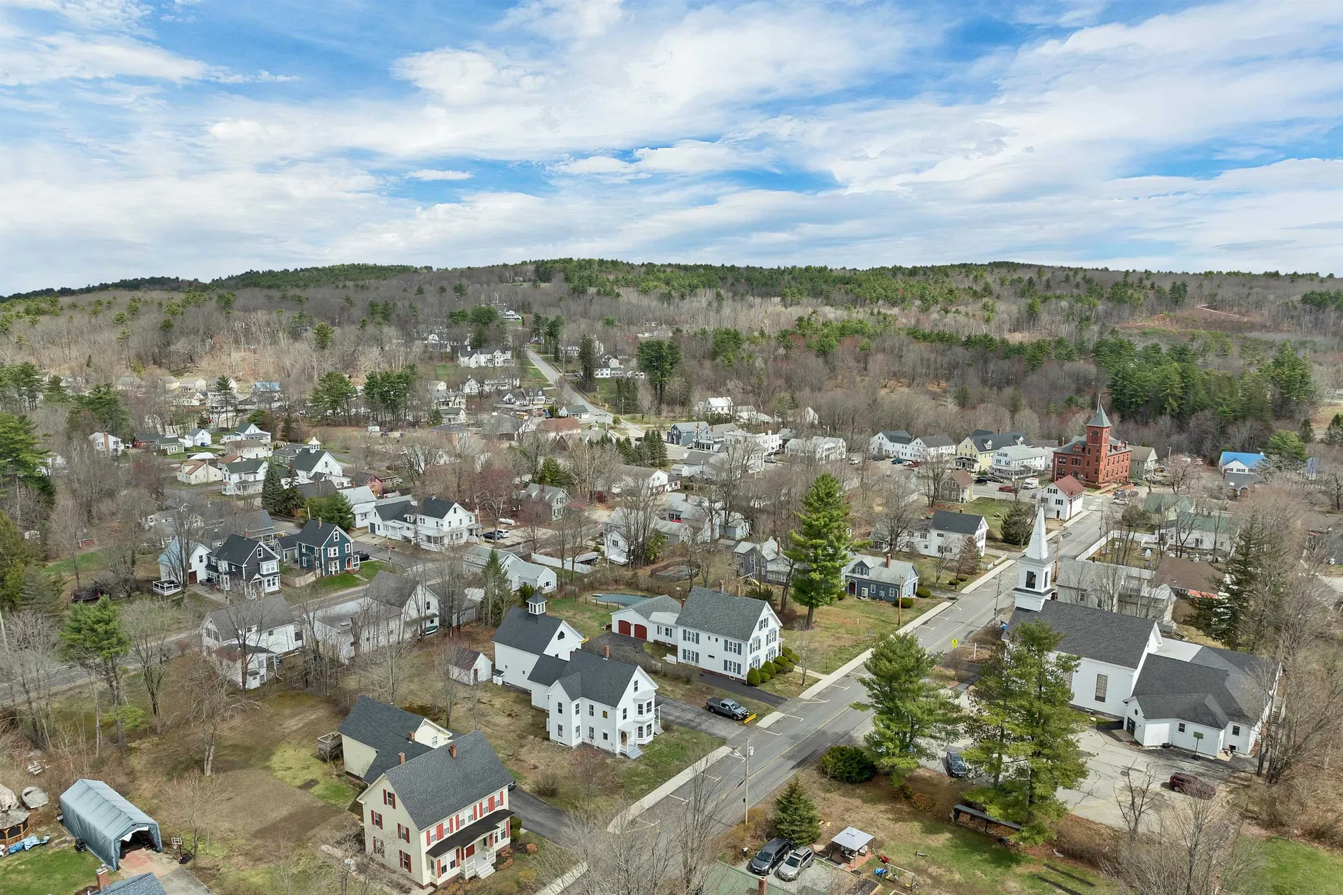 19 Church Street Alton NH 03809