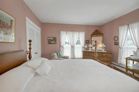 19 Church Street Alton NH 03809