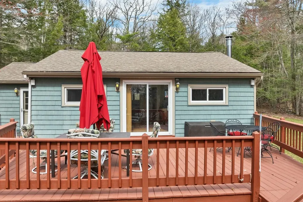 31 Rays Way Moultonborough NH 03254