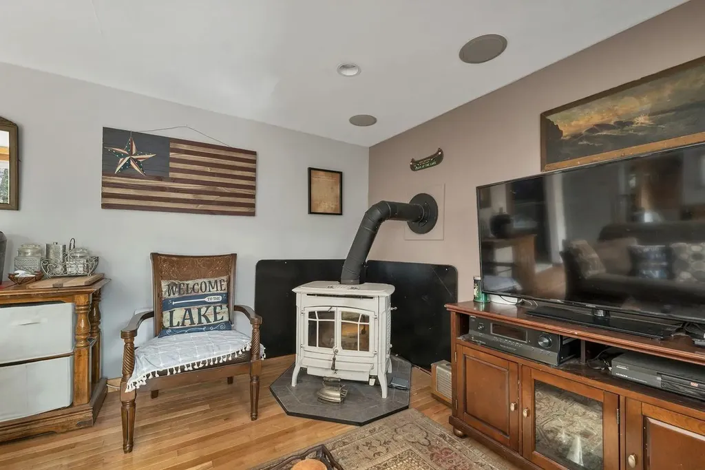 31 Rays Way Moultonborough NH 03254