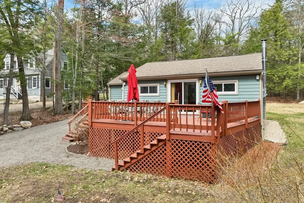 31 Rays Way Moultonborough NH 03254