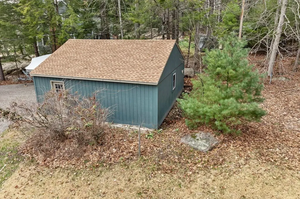 31 Rays Way Moultonborough NH 03254