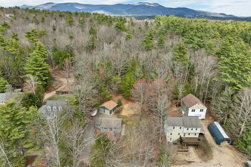 31 Rays Way Moultonborough NH 03254
