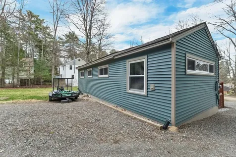 31 Rays Way Moultonborough NH 03254