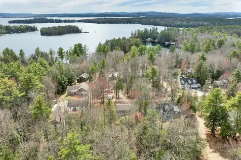 31 Rays Way Moultonborough NH 03254