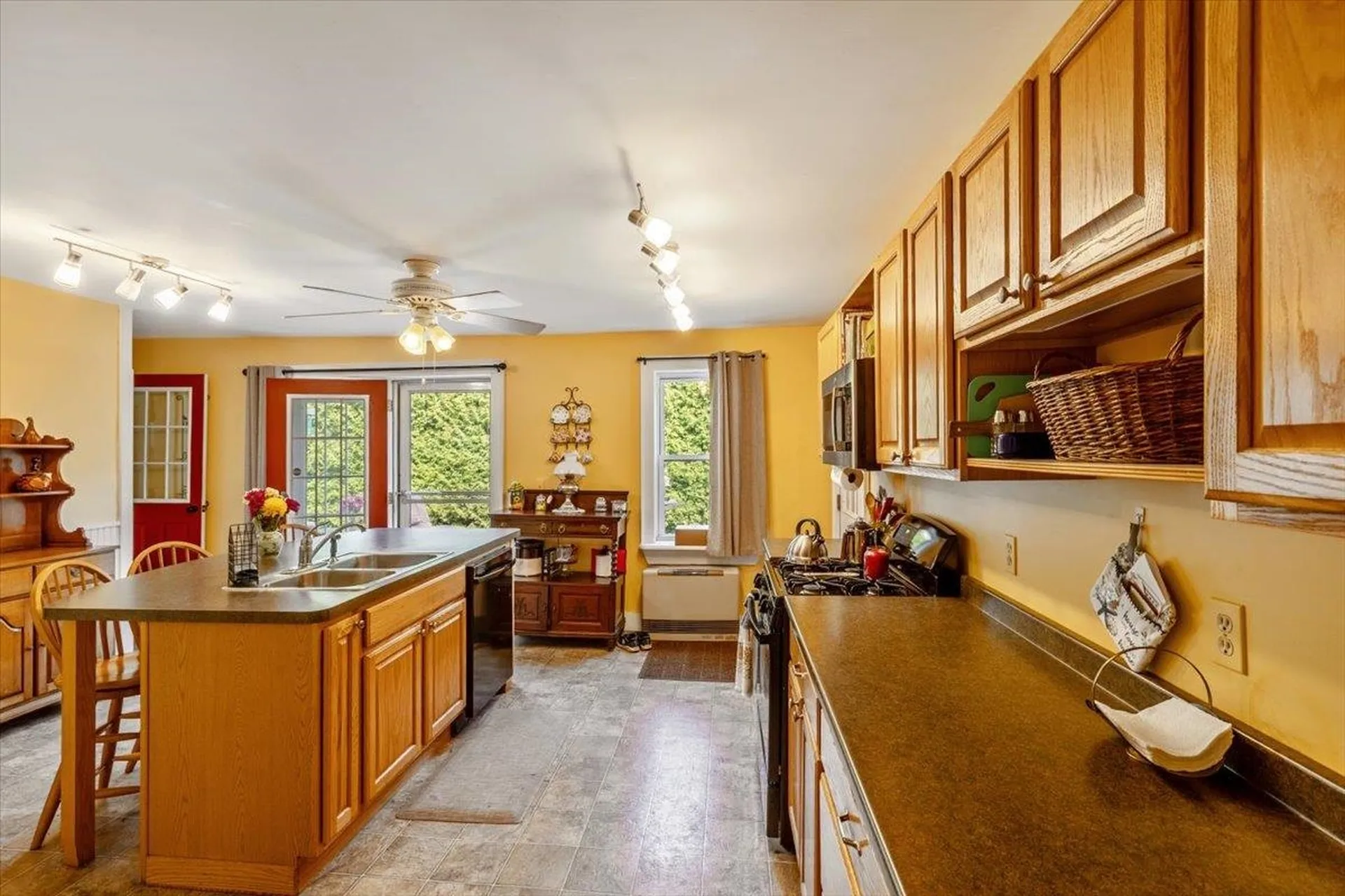 221 S Main Street Cambridge VT 05444