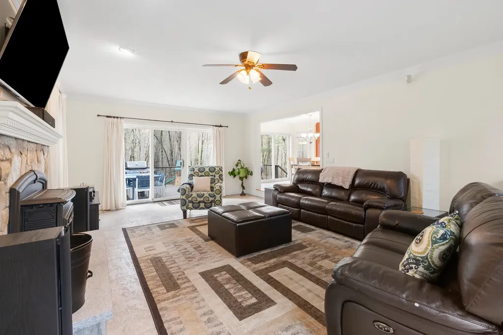 26 Greenfield Drive Plaistow NH 03865