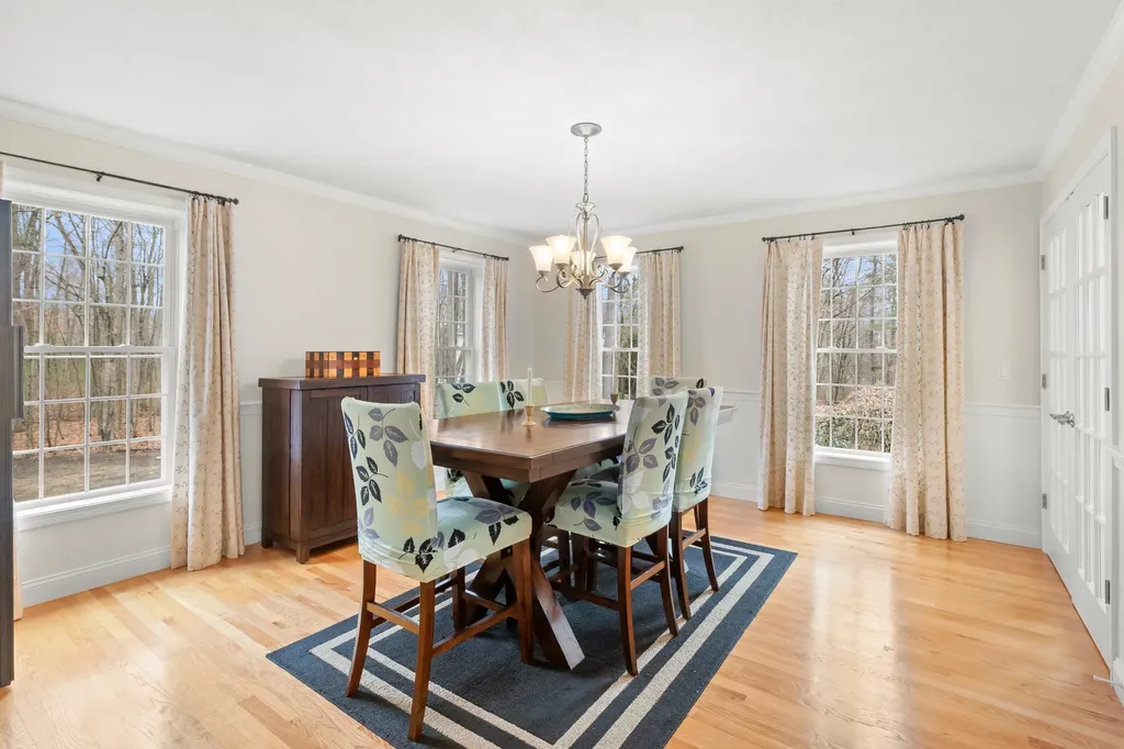 26 Greenfield Drive Plaistow NH 03865