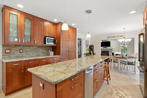 26 Greenfield Drive Plaistow NH 03865