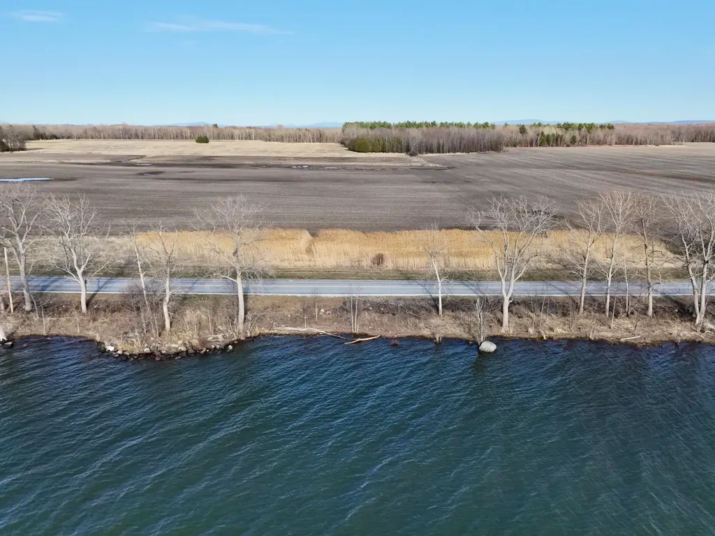 39 West Shore Road Alburgh VT 05440